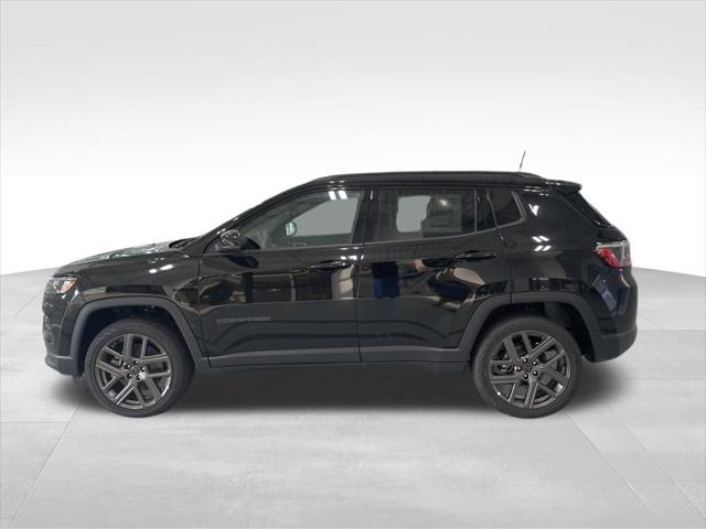 2025 Jeep Compass COMPASS LIMITED 4X4