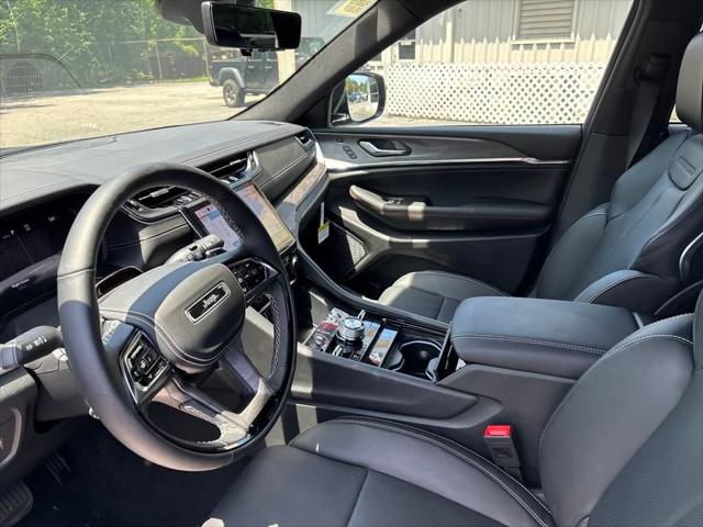 2025 Jeep Grand Cherokee GRAND CHEROKEE OVERLAND 4X4