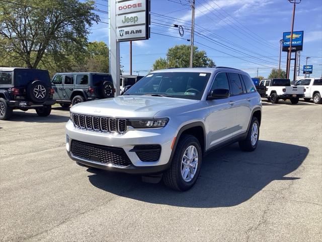 2025 Jeep Grand Cherokee GRAND CHEROKEE LAREDO X 4X4 2025 Jeep Grand Cherokee GRAND CHEROKEE LAREDO X 4X4