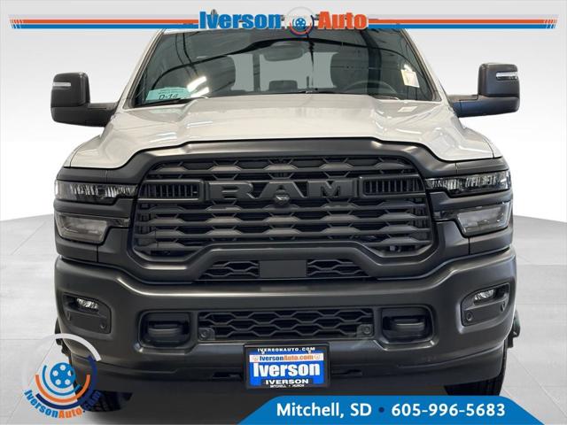 2026 RAM Ram 3500 RAM 3500 TRADESMAN CREW CAB 4X4 8 BOX