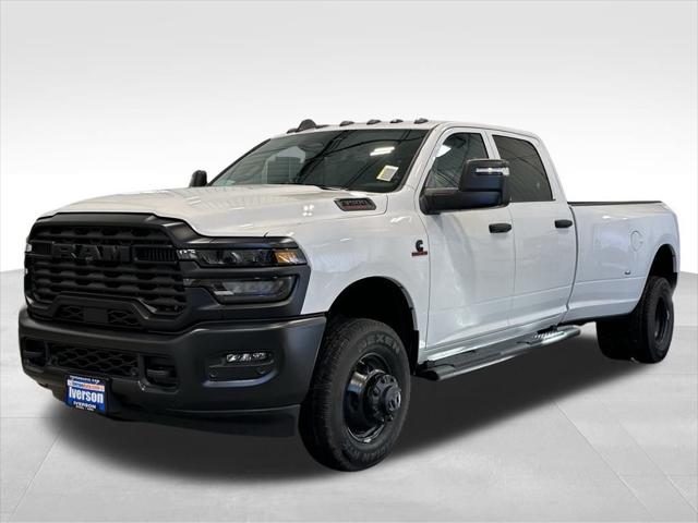 2026 RAM Ram 3500 RAM 3500 TRADESMAN CREW CAB 4X4 8 BOX