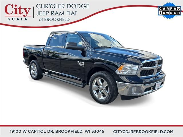 2024 RAM 1500 Classic Tradesman Crew Cab 4x4 57 Box 2024 RAM 1500 Classic Tradesman Crew Cab 4x4 57 Box