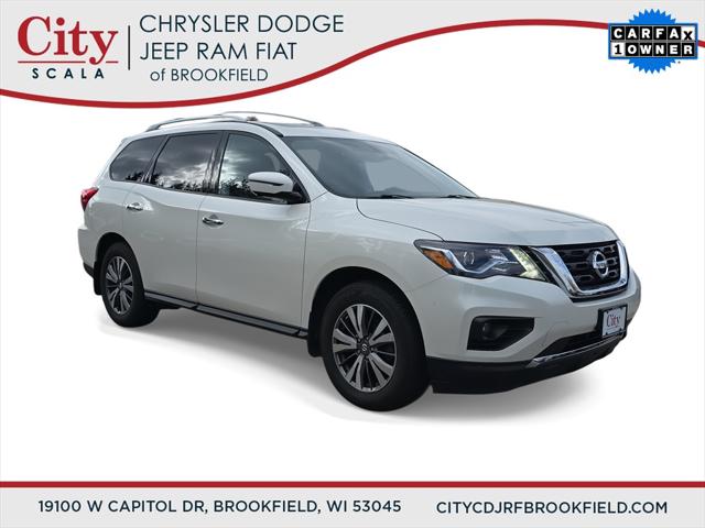 2017 Nissan Pathfinder SL 2017 Nissan Pathfinder SL