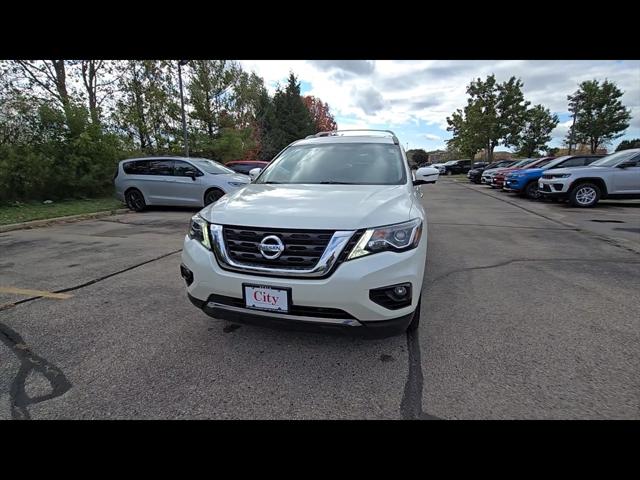 2017 Nissan Pathfinder SL 2017 Nissan Pathfinder SL