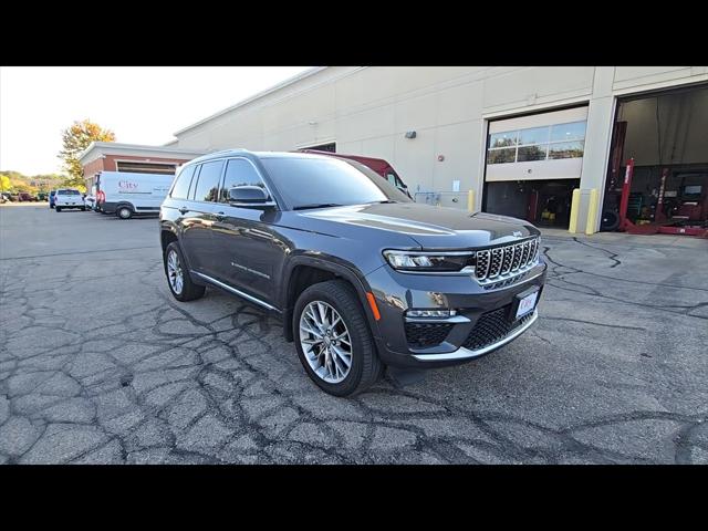2022 Jeep Grand Cherokee Summit 4x4