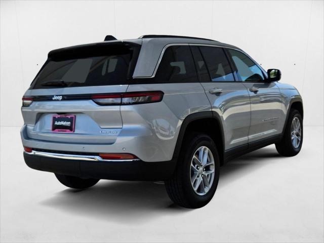 2025 Jeep Grand Cherokee GRAND CHEROKEE LAREDO X 4X2