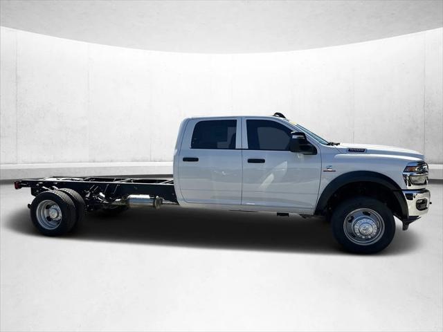 2026 RAM 5500 Chassis RAM 5500 TRADESMAN CHASSIS CREW CAB 4X4 84 CA