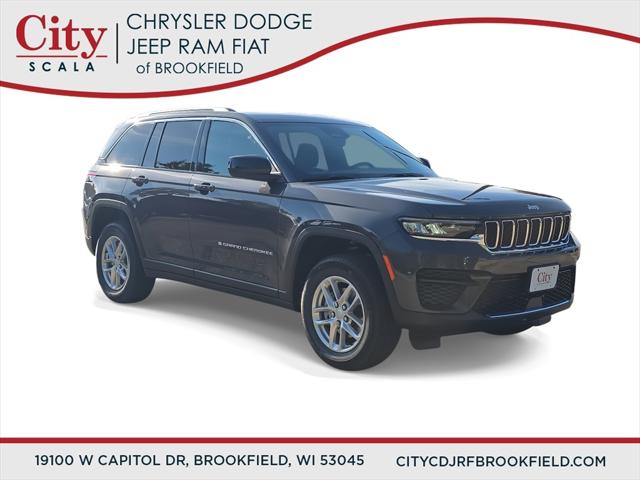 2025 Jeep Grand Cherokee GRAND CHEROKEE LAREDO X 4X4
