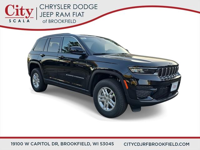 2025 Jeep Grand Cherokee GRAND CHEROKEE LAREDO 4X4