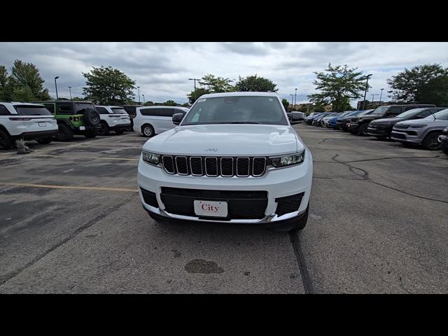 2025 Jeep Grand Cherokee GRAND CHEROKEE L LAREDO 4X4
