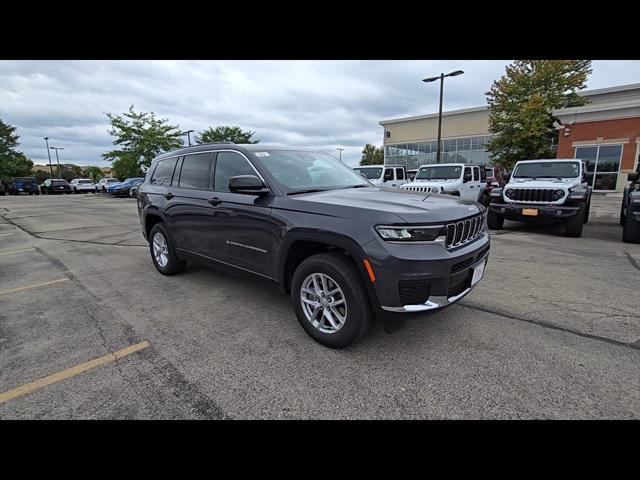 2025 Jeep Grand Cherokee GRAND CHEROKEE L LAREDO 4X4