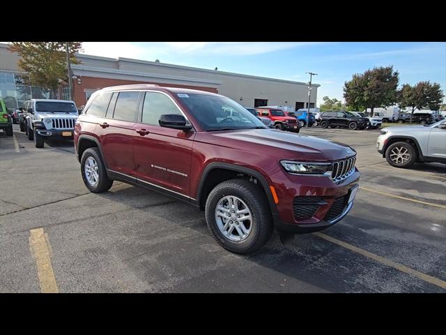2025 Jeep Grand Cherokee GRAND CHEROKEE LAREDO 4X4 2025 Jeep Grand Cherokee GRAND CHEROKEE LAREDO 4X4