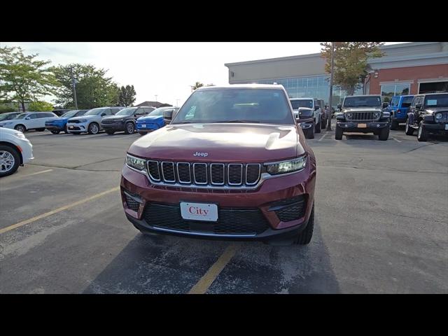2025 Jeep Grand Cherokee GRAND CHEROKEE LAREDO 4X4 2025 Jeep Grand Cherokee GRAND CHEROKEE LAREDO 4X4