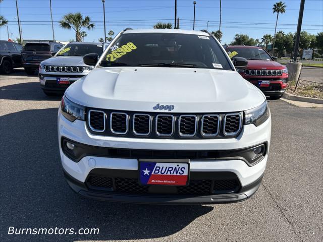 2025 Jeep Compass COMPASS LATITUDE 4X4