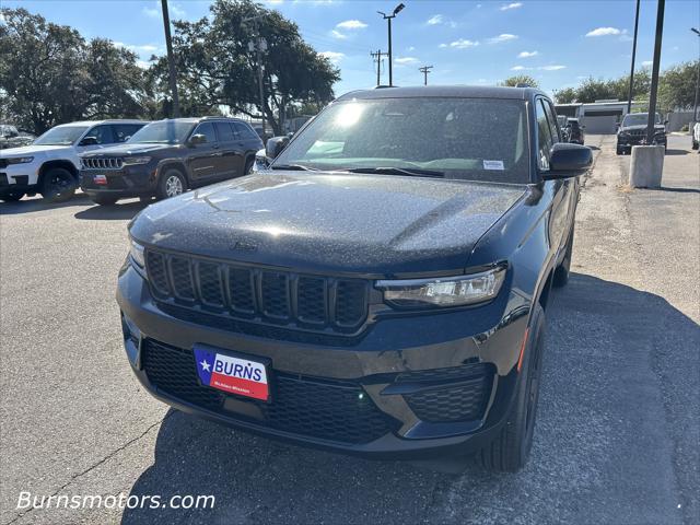 2025 Jeep Grand Cherokee GRAND CHEROKEE ALTITUDE 4X2 2025 Jeep Grand Cherokee GRAND CHEROKEE ALTITUDE 4X2