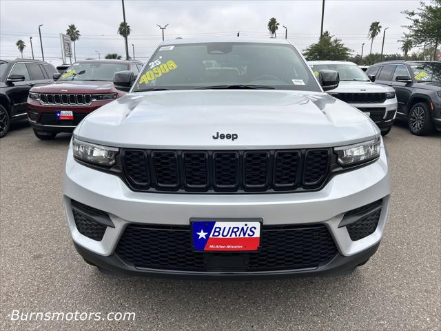 2025 Jeep Grand Cherokee GRAND CHEROKEE ALTITUDE 4X2 2025 Jeep Grand Cherokee GRAND CHEROKEE ALTITUDE 4X2