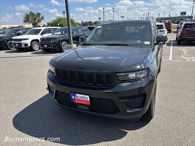 2025 Jeep Grand Cherokee GRAND CHEROKEE ALTITUDE 4X2 2025 Jeep Grand Cherokee GRAND CHEROKEE ALTITUDE 4X2