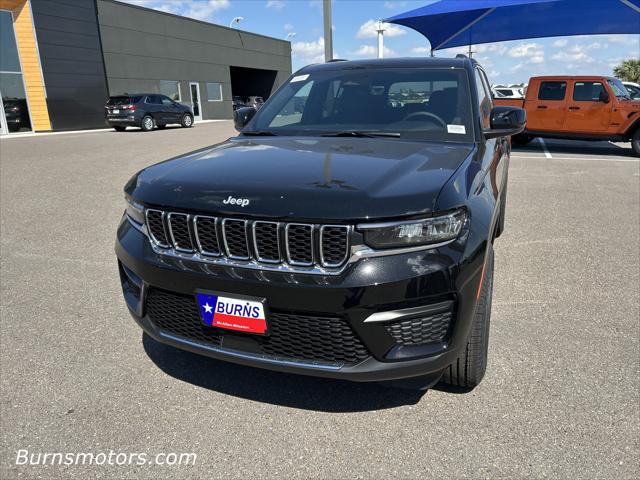 2025 Jeep Grand Cherokee GRAND CHEROKEE LAREDO 4X2 2025 Jeep Grand Cherokee GRAND CHEROKEE LAREDO 4X2