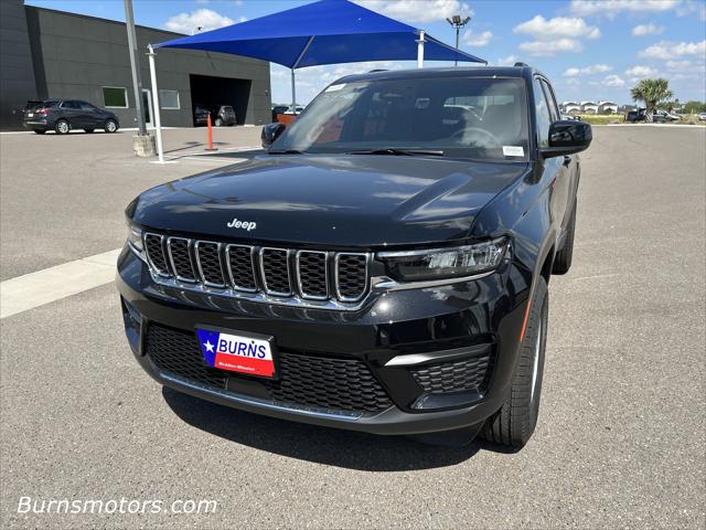 2025 Jeep Grand Cherokee GRAND CHEROKEE LAREDO 4X2