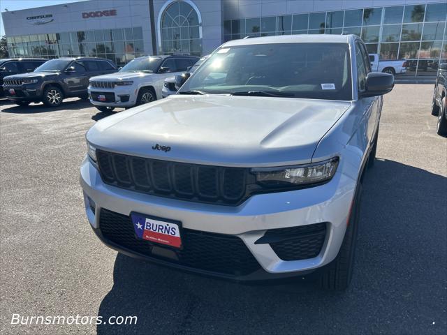 2025 Jeep Grand Cherokee GRAND CHEROKEE ALTITUDE 4X2 2025 Jeep Grand Cherokee GRAND CHEROKEE ALTITUDE 4X2