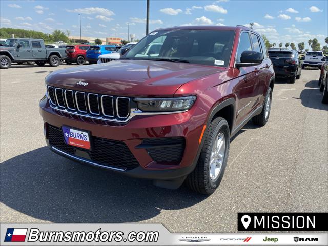 2025 Jeep Grand Cherokee GRAND CHEROKEE LAREDO 4X2 2025 Jeep Grand Cherokee GRAND CHEROKEE LAREDO 4X2