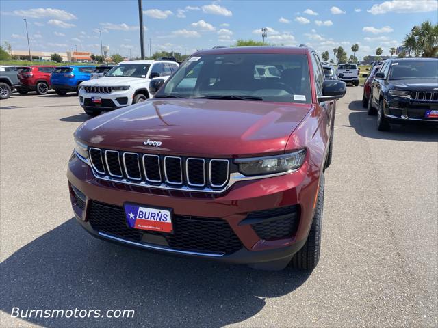 2025 Jeep Grand Cherokee GRAND CHEROKEE LAREDO 4X2 2025 Jeep Grand Cherokee GRAND CHEROKEE LAREDO 4X2