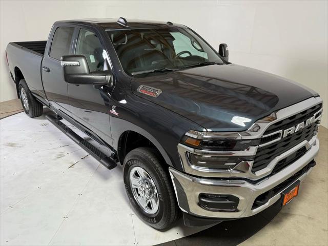 2026 RAM Ram 3500 RAM 3500 TRADESMAN CREW CAB 4X4 8 BOX