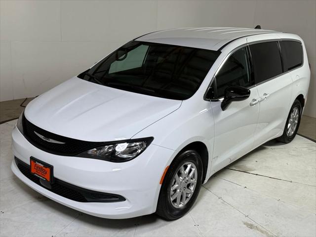 2026 Chrysler Voyager VOYAGER LX