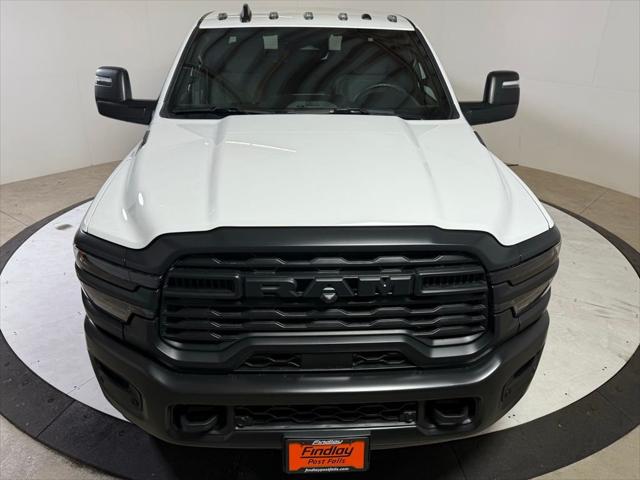 2026 RAM Ram 3500 RAM 3500 TRADESMAN CREW CAB 4X4 8 BOX