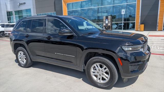 2023 Jeep Grand Cherokee Laredo 4x2