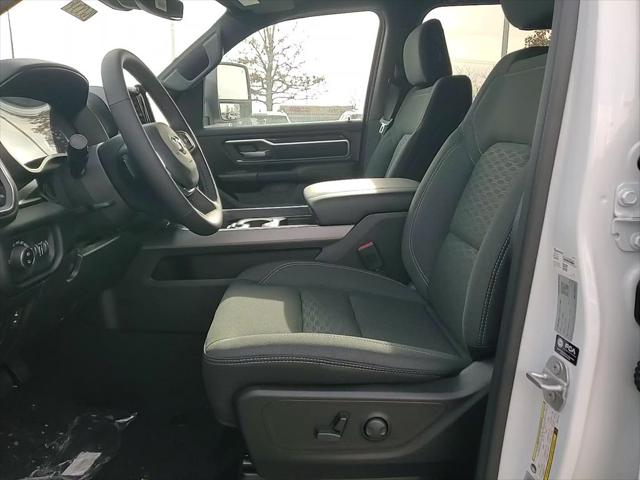 2026 Ram 1500 Big Horn Crew Cab 4x4 5'7" Box
