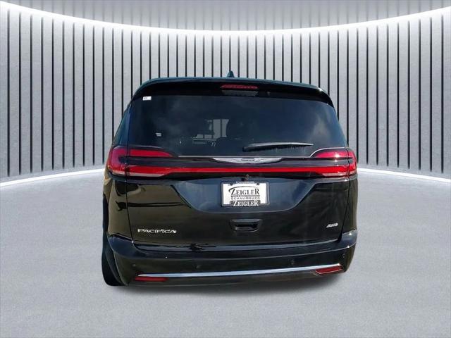 2026 Chrysler Pacifica Select AWD