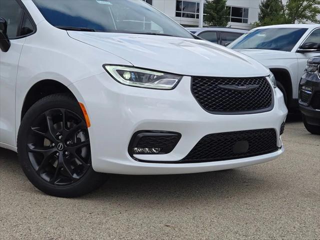 2026 Chrysler Pacifica PACIFICA LIMITED AWD