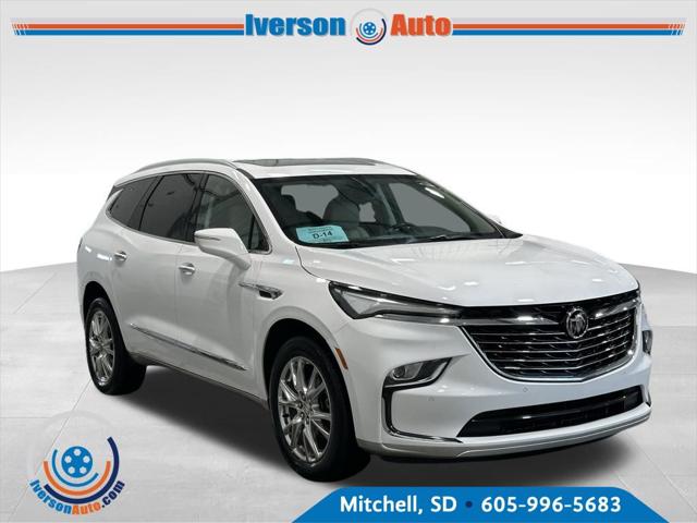 2023 Buick Enclave Essence AWD 2023 Buick Enclave Essence AWD