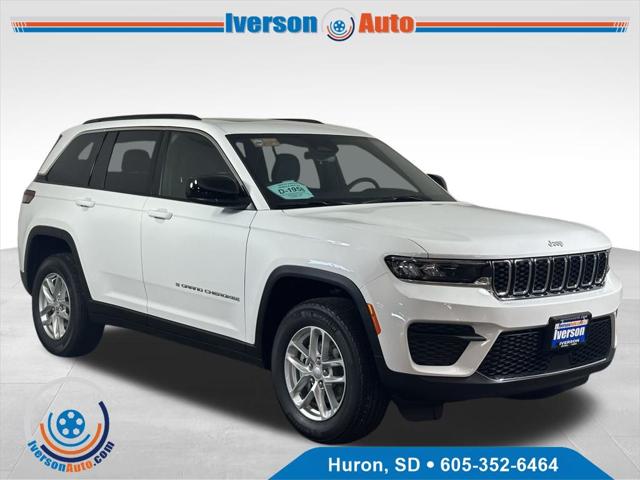 2025 Jeep Grand Cherokee GRAND CHEROKEE LAREDO X 4X4 2025 Jeep Grand Cherokee GRAND CHEROKEE LAREDO X 4X4