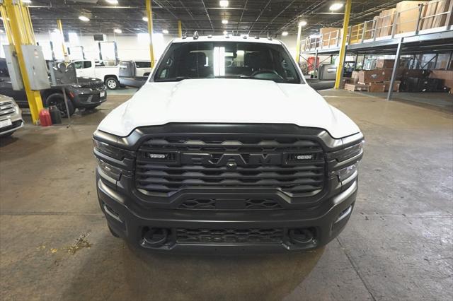 2026 RAM Ram 5500 Chassis Cab RAM 5500 TRADESMAN CHASSIS CREW CAB 4X4 84 CA 2026 RAM Ram 5500 Chassis Cab RAM 5500 TRADESMAN CHASSIS CREW CAB 4X4 84 CA