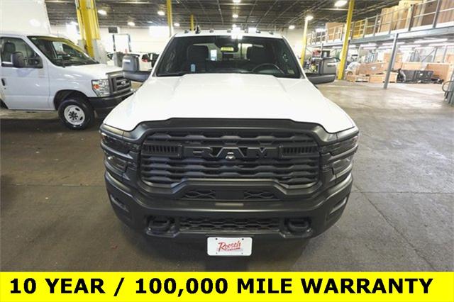 2026 RAM Ram 3500 Chassis Cab RAM 3500 TRADESMAN CREW CAB CHASSIS 4X4 60 CA 2026 RAM Ram 3500 Chassis Cab RAM 3500 TRADESMAN CREW CAB CHASSIS 4X4 60 CA