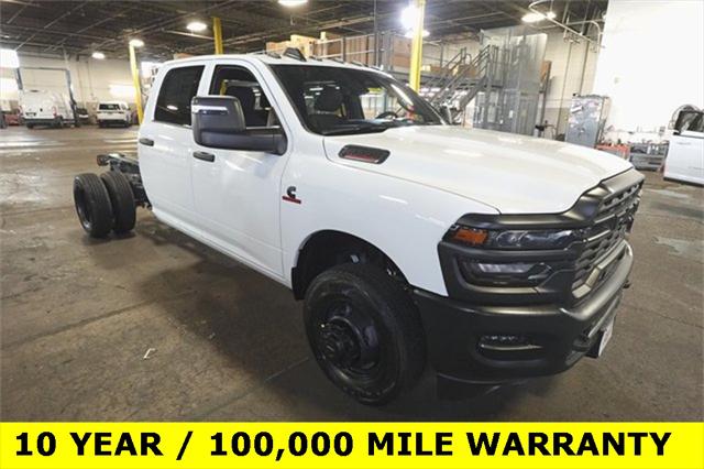 2026 RAM Ram 3500 Chassis Cab RAM 3500 TRADESMAN CREW CAB CHASSIS 4X4 60 CA 2026 RAM Ram 3500 Chassis Cab RAM 3500 TRADESMAN CREW CAB CHASSIS 4X4 60 CA