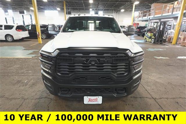 2026 RAM Ram 3500 Chassis Cab RAM 3500 TRADESMAN CREW CAB CHASSIS 4X4 60 CA 2026 RAM Ram 3500 Chassis Cab RAM 3500 TRADESMAN CREW CAB CHASSIS 4X4 60 CA