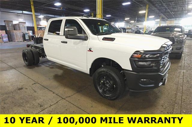 2026 RAM Ram 3500 Chassis Cab RAM 3500 TRADESMAN CREW CAB CHASSIS 4X4 60 CA 2026 RAM Ram 3500 Chassis Cab RAM 3500 TRADESMAN CREW CAB CHASSIS 4X4 60 CA