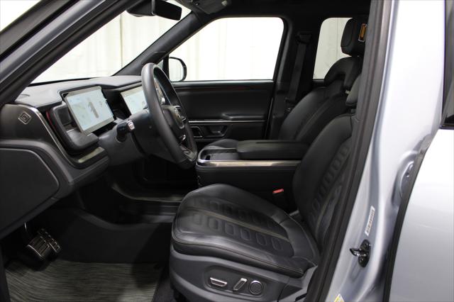 2023 Rivian R1S Adventure 2023 Rivian R1S Adventure