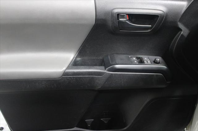 2022 Toyota Tacoma SR 2022 Toyota Tacoma SR