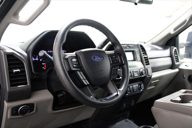 2019 Ford F-350 Chassis XL