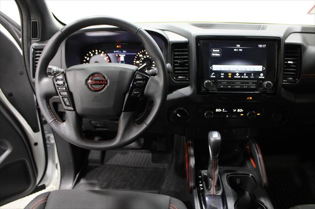 2024 Nissan Frontier Crew Cab PRO-4X 4x4 2024 Nissan Frontier Crew Cab PRO-4X 4x4