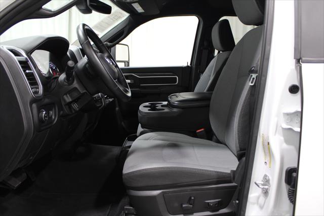 2024 RAM 2500 Big Horn Crew Cab 4x4 64 Box 2024 RAM 2500 Big Horn Crew Cab 4x4 64 Box