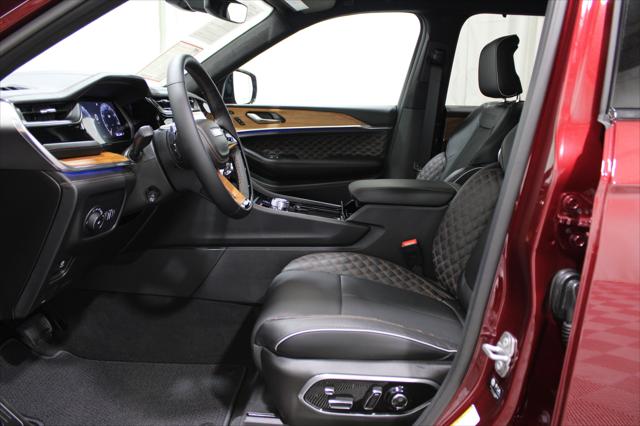 2025 Jeep Grand Cherokee L Summit Reserve 4x4 2025 Jeep Grand Cherokee L Summit Reserve 4x4