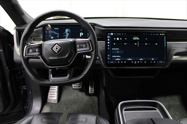 2024 Rivian R1S Adventure 2024 Rivian R1S Adventure