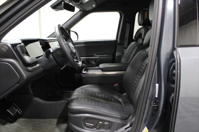 2024 Rivian R1S Adventure 2024 Rivian R1S Adventure