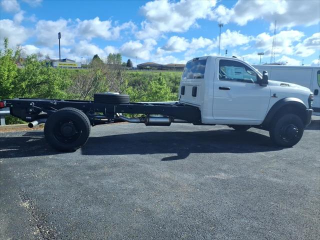 2026 RAM 5500 Chassis RAM 5500 TRADESMAN CHASSIS REGULAR CAB 4X4 108 CA