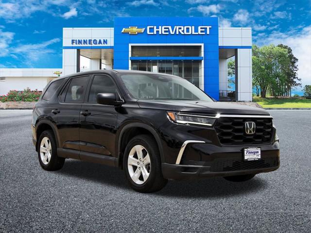 2023 Honda Pilot 2WD LX